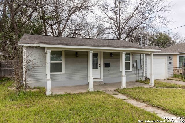Listing photo id 1 for 1309 Quintana Rd