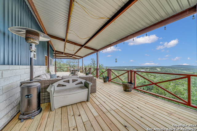 Listing photo id 8 for 1724 Caprock