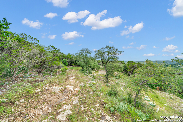 Listing photo id 9 for 1724 Caprock