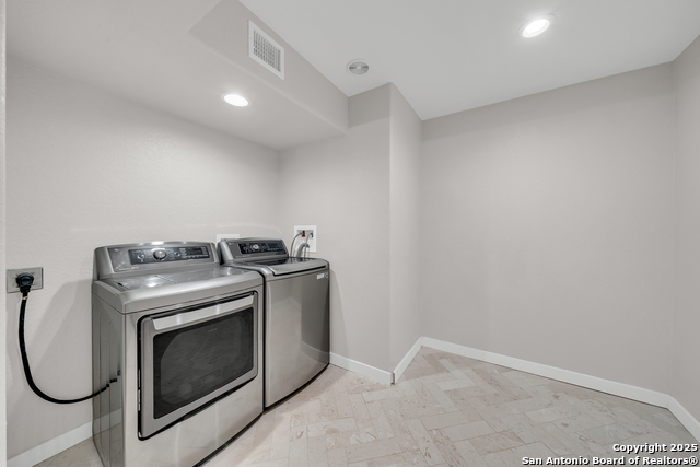 Listing photo id 22 for 1724 Caprock