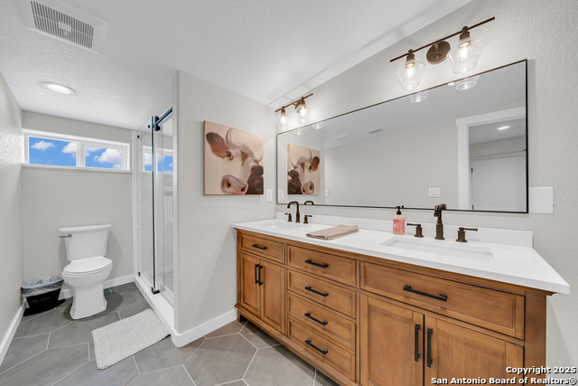 Listing photo id 30 for 1724 Caprock
