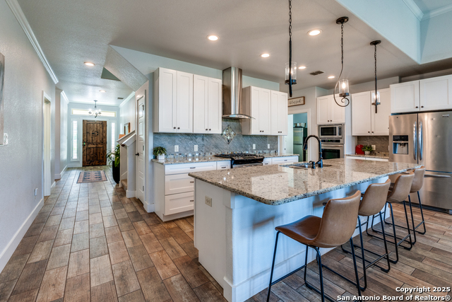 Image 8 of 24 For 24435 Canyon Row