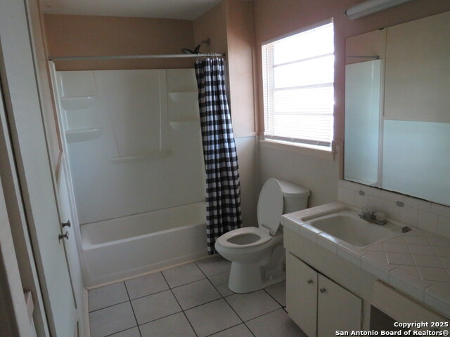 Image 15 of 23 For 9715 Nona Kay Dr