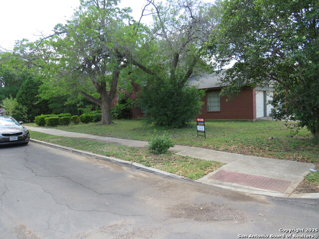 Image 2 of 23 For 9715 Nona Kay Dr