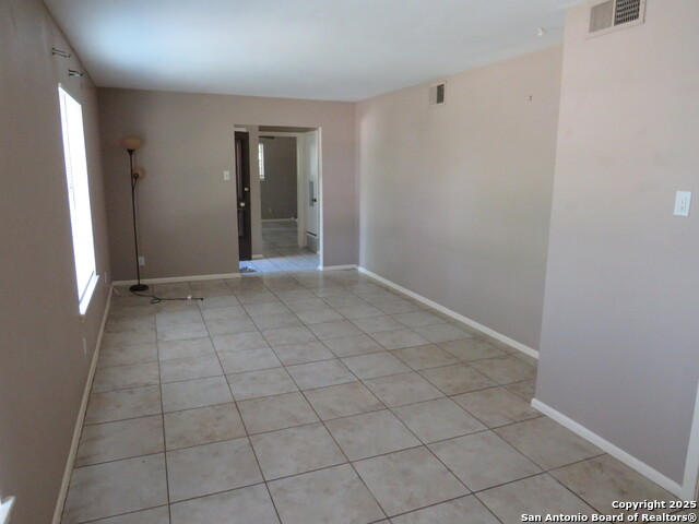 Image 5 of 23 For 9715 Nona Kay Dr