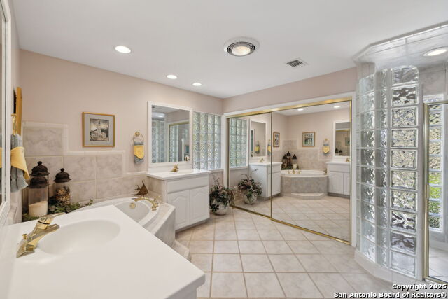 Listing photo id 22 for 1245 Larson