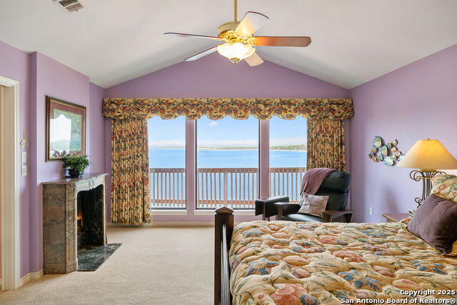 Listing photo id 24 for 1245 Larson