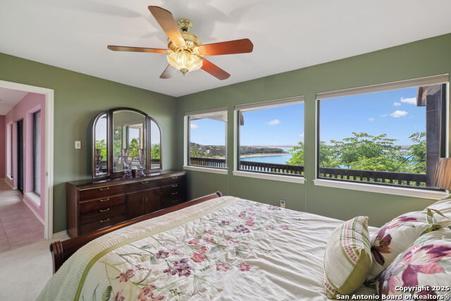 Listing photo id 27 for 1245 Larson