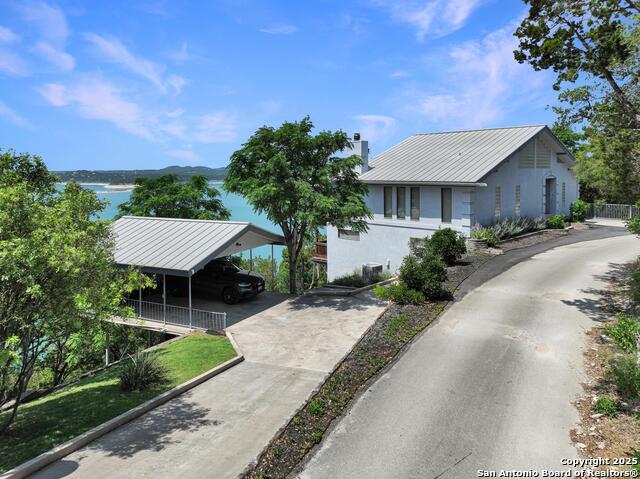 Listing photo id 4 for 1245 Larson