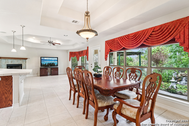 Listing photo id 11 for 718 Park Shores