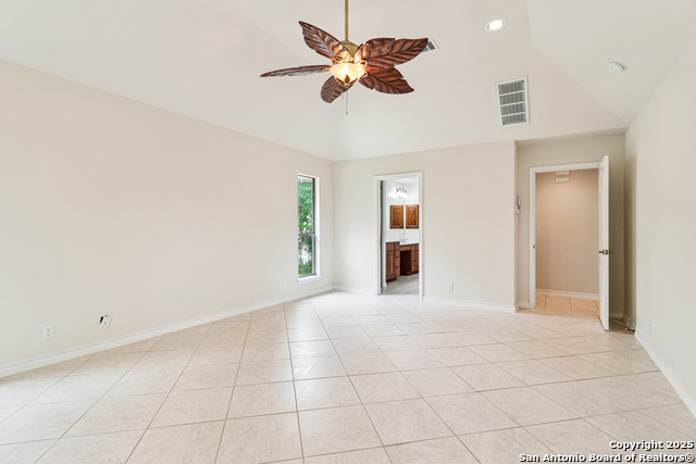 Listing photo id 21 for 718 Park Shores