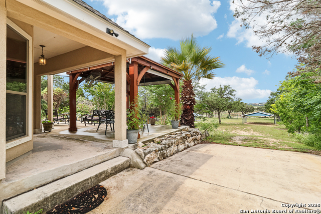 Listing photo id 45 for 718 Park Shores
