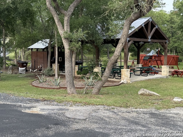 Image 3 of 4 For 431 Private Road 1706