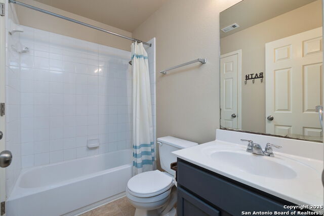 Listing photo id 16 for 2387 Ridge Rock