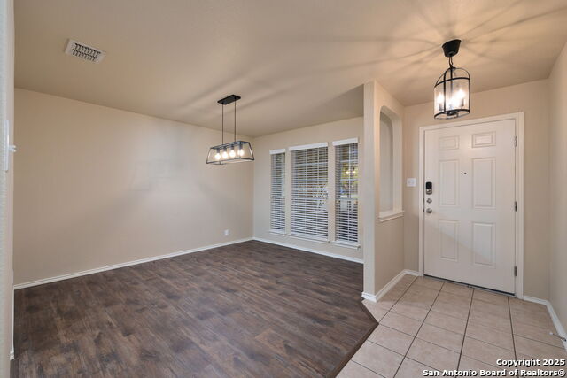 Listing photo id 6 for 2387 Ridge Rock