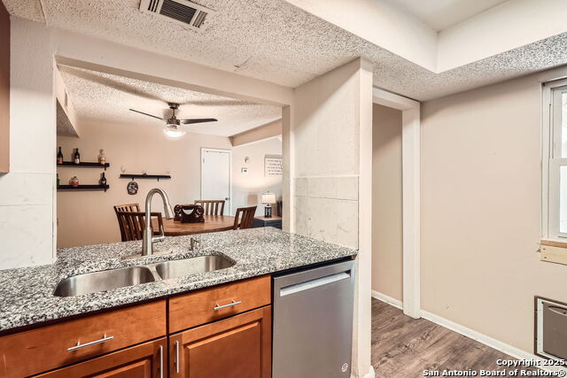 Image 8 of 18 For 8517 Echo Creek