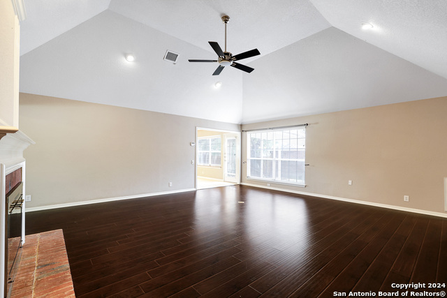 Image 9 of 28 For 13823 Shavano Glenn