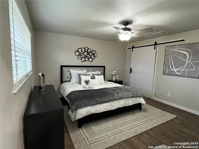 Listing photo id 7 for 1501 Kraft