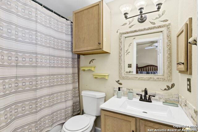Image 18 of 33 For 8735 Melrose