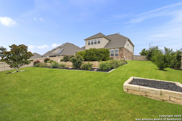 Listing photo id 37 for 3082 Bright Skies
