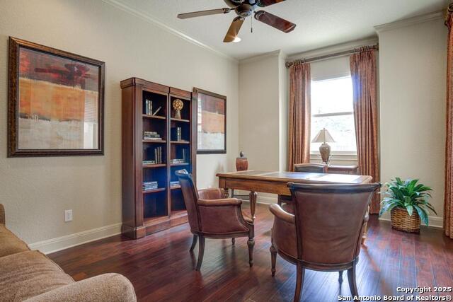 Listing photo id 10 for 25003 Estancia Cir