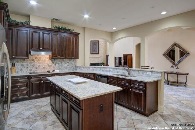 Listing photo id 13 for 25003 Estancia Cir