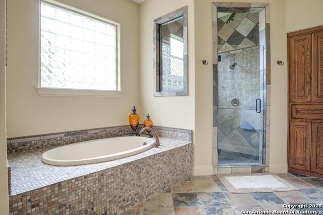 Listing photo id 19 for 25003 Estancia Cir