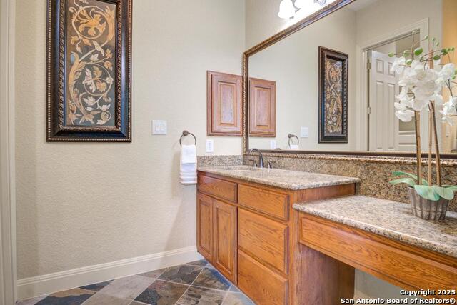 Listing photo id 20 for 25003 Estancia Cir