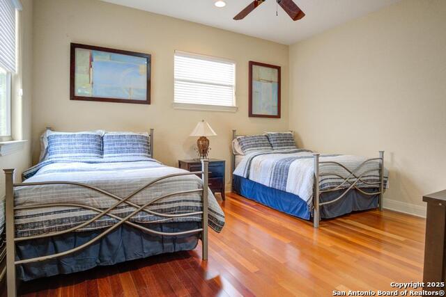 Listing photo id 26 for 25003 Estancia Cir