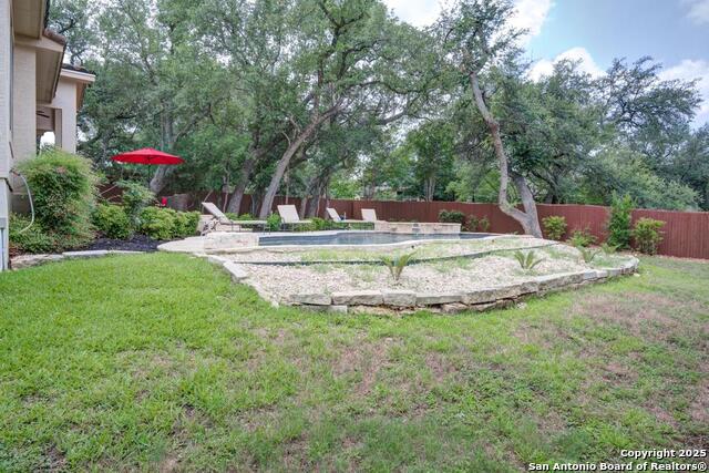 Listing photo id 37 for 25003 Estancia Cir