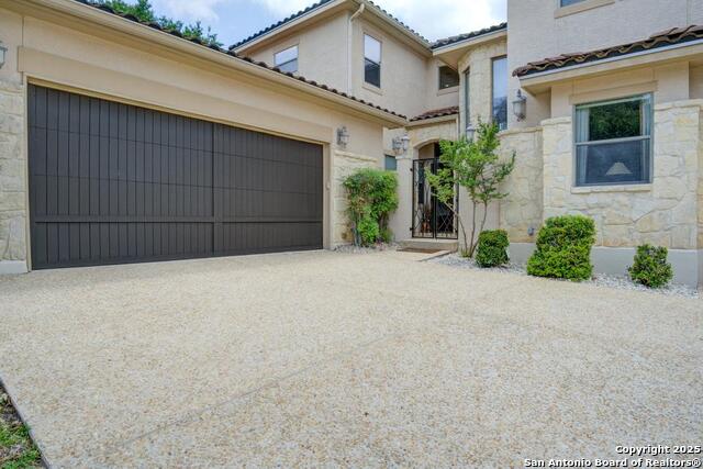 Listing photo id 2 for 25003 Estancia Cir