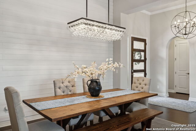 Listing photo id 8 for 28807 Balcones Crk