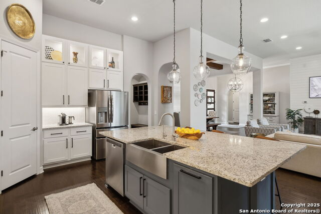 Listing photo id 15 for 28807 Balcones Crk