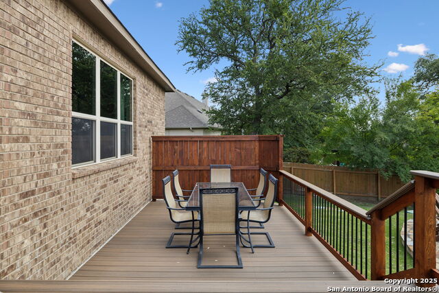 Listing photo id 38 for 28807 Balcones Crk