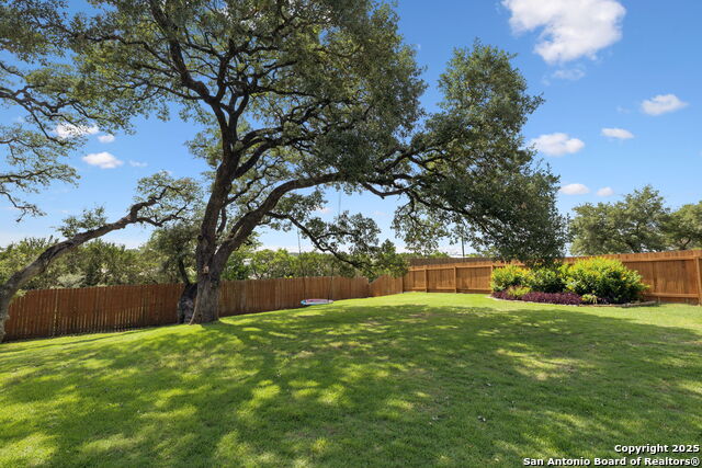 Listing photo id 42 for 28807 Balcones Crk
