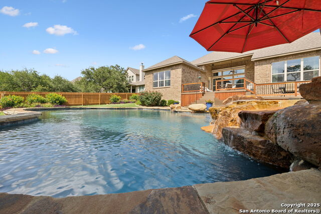 Listing photo id 44 for 28807 Balcones Crk