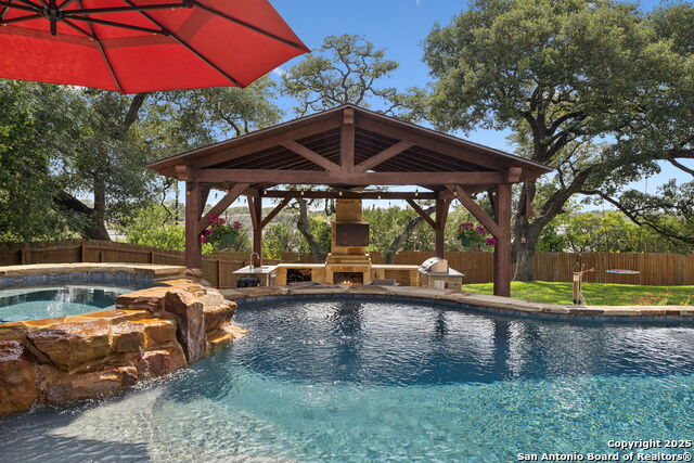 Listing photo id 46 for 28807 Balcones Crk