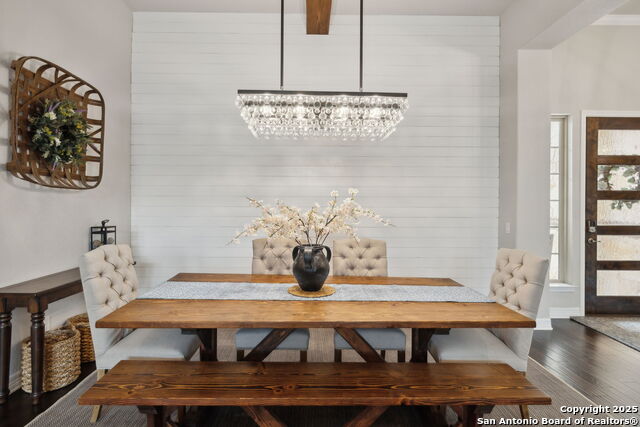 Listing photo id 7 for 28807 Balcones Crk