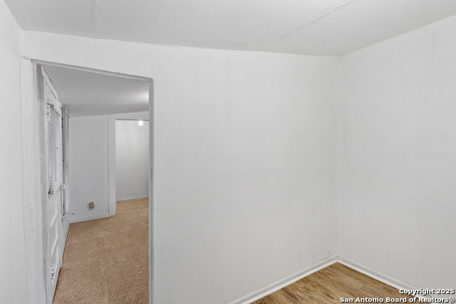 Listing photo id 14 for 1001 Mason  