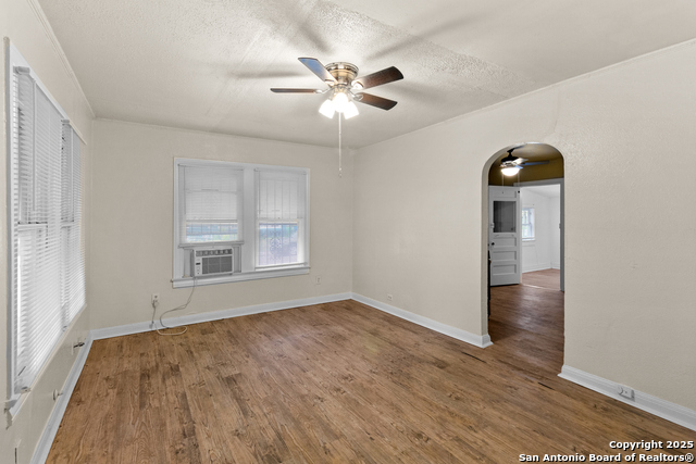 Listing photo id 0 for 1001 Mason  