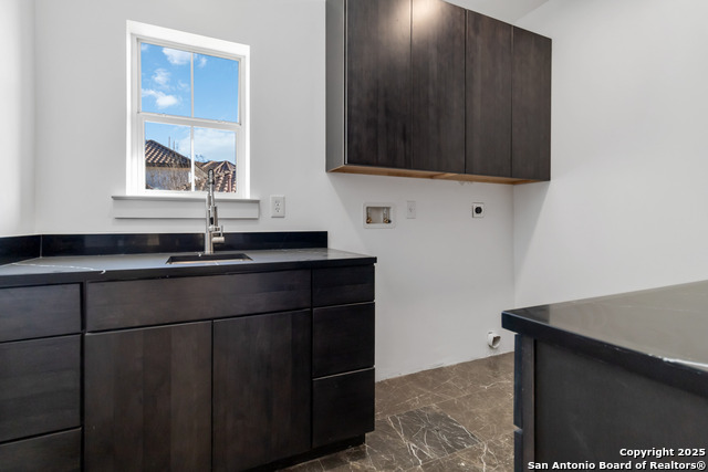 Listing photo id 29 for 3 Byron Nelson