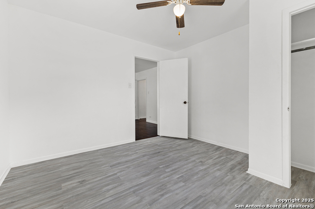 Listing photo id 14 for 631 Magnolia W
