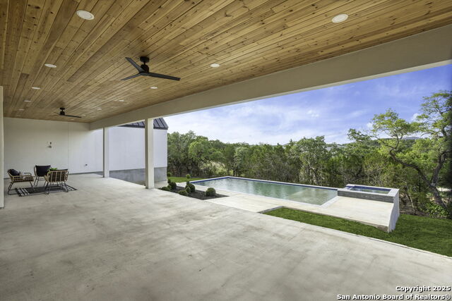 Listing photo id 31 for 10703 Kendall Canyon