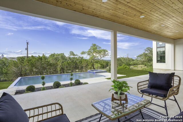 Listing photo id 32 for 10703 Kendall Canyon