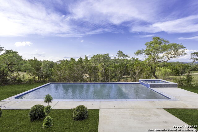Listing photo id 33 for 10703 Kendall Canyon