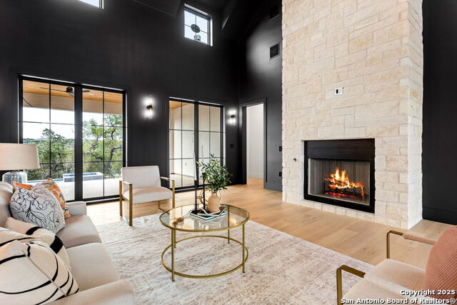 Listing photo id 5 for 10703 Kendall Canyon