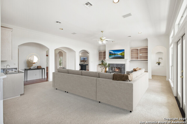 Listing photo id 10 for 7424 Secretariat Lane