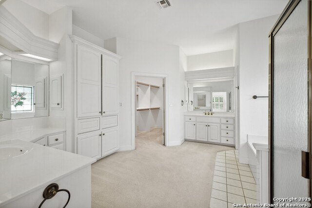 Listing photo id 24 for 7424 Secretariat Lane