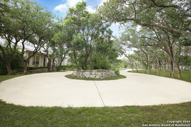 Listing photo id 1 for 7424 Secretariat Lane
