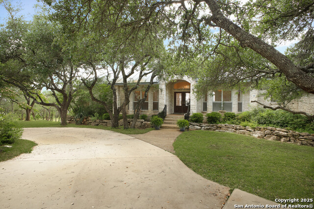 Listing photo id 2 for 7424 Secretariat Lane